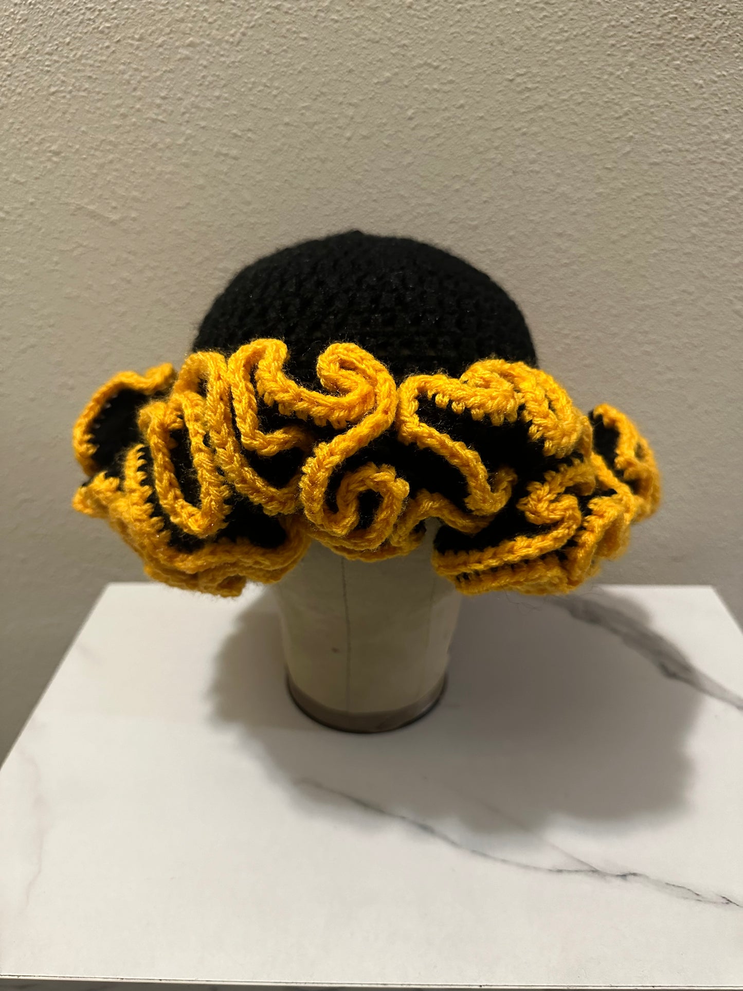 Ruffle Hat