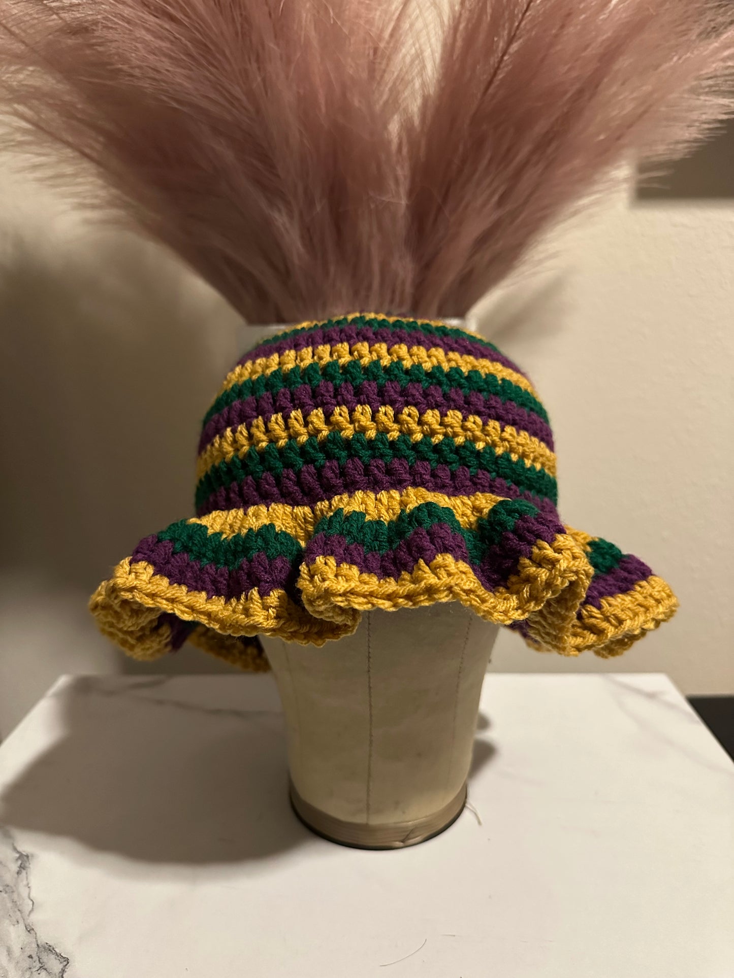 Wavy hat