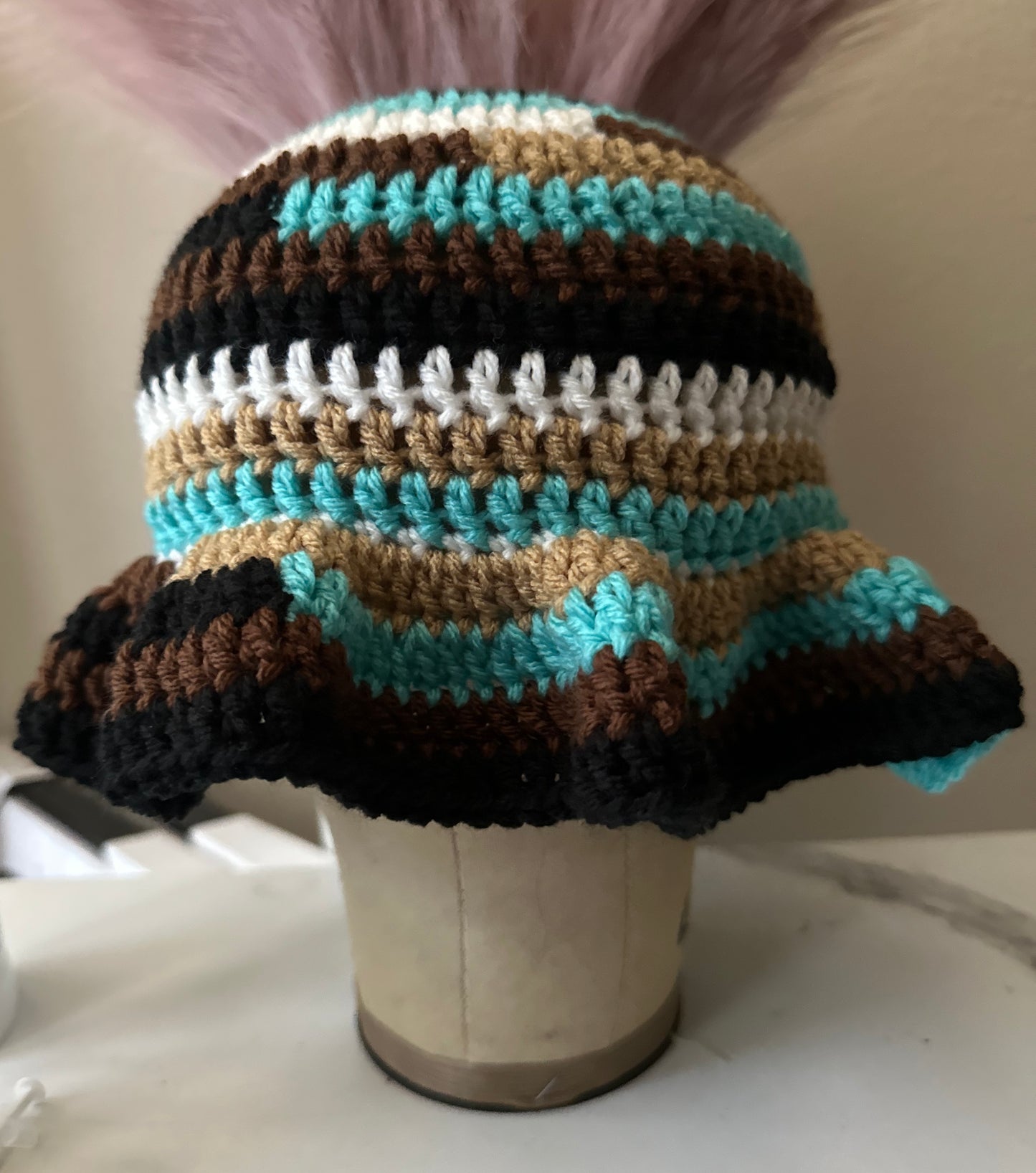 Wavy hat