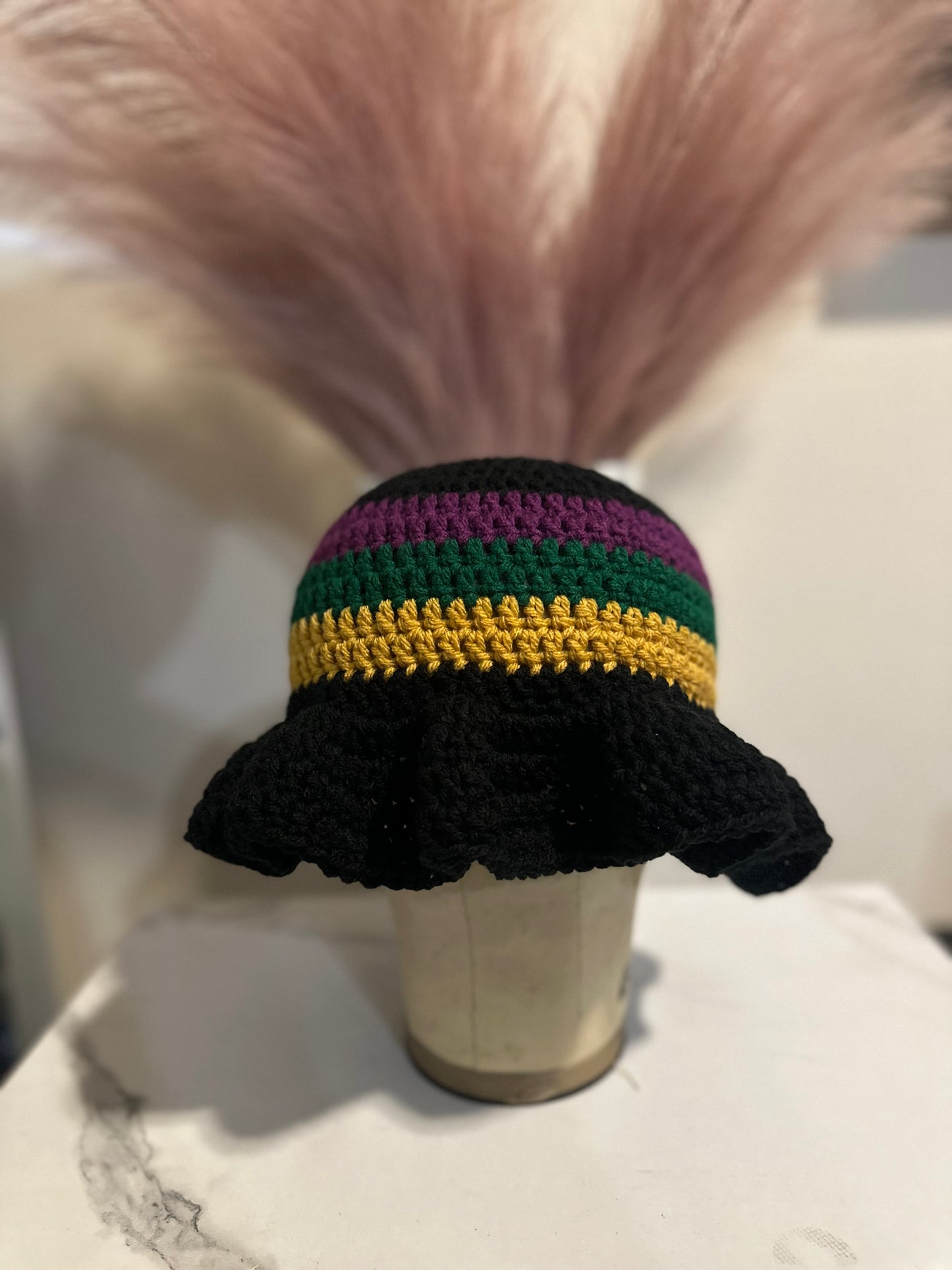 Wavy hat
