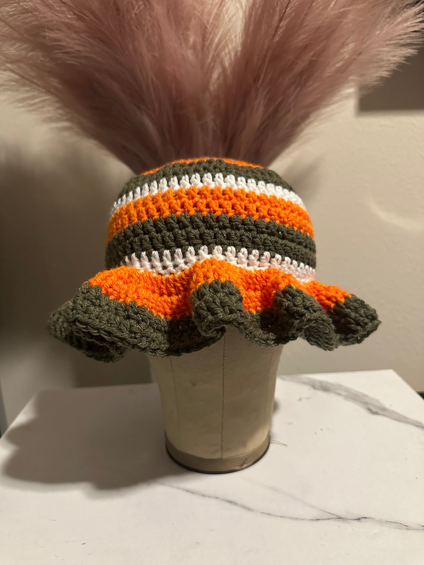 Wavy hat